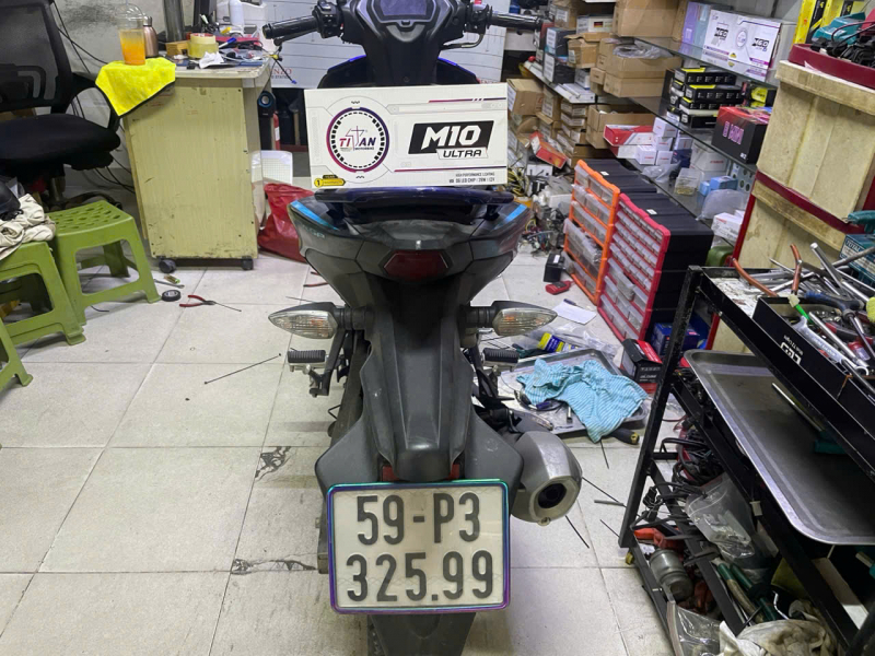 Độ đèn nâng cấp ánh sáng Titan M10 Ultra V2 cho xe Exciter 155